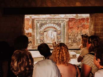 From Naples: Pompeii & Herculaneum with Archaeologist Guide