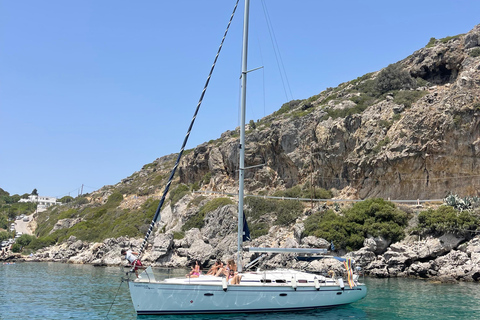 Rhodes : Excursion d&#039;une journée en bateau à voile avec déjeuner