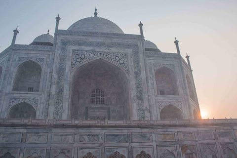 De Délhi: Excursão ao Taj Mahal e ao Forte de Agra ao nascer do solInclui carro e guia