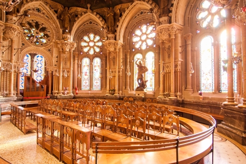 From Barcelona: Full-Day Montserrat & Wine Small Group Tour From Barcelona: Full-Day Montserrat & Wine Private Tour