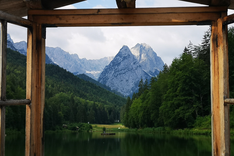 Monaco di Baviera: Escursione privata di un giorno a Neuschwanstein e al Castello di Linderhof