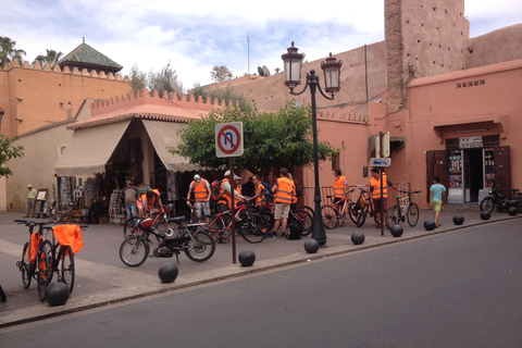 Marrakech: Tour in bicicletta con una guida localeTour mattutino