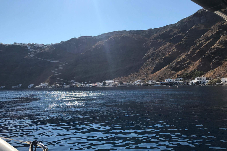 Santorini: Private 5-Hour Sunset Sailing Tour with Dinner