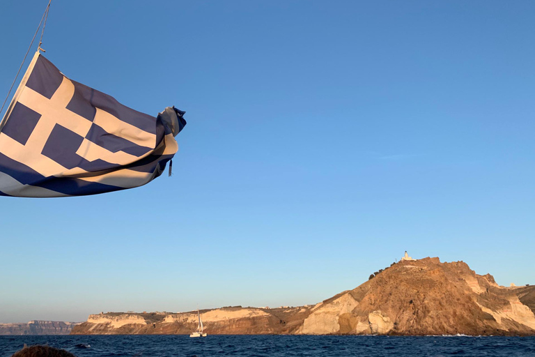 Santorini: Private 5-Hour Sunset Sailing Tour with Dinner