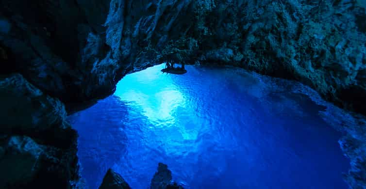 Split : Visite De La Grotte Bleue Et Des 5 îles | GetYourGuide