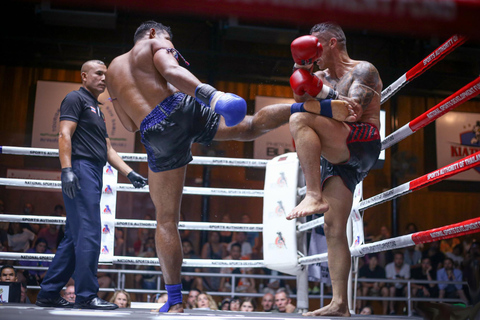 Krabi: Koh Lanta Boksstadion Muay Thai TicketPlaats aan de ring