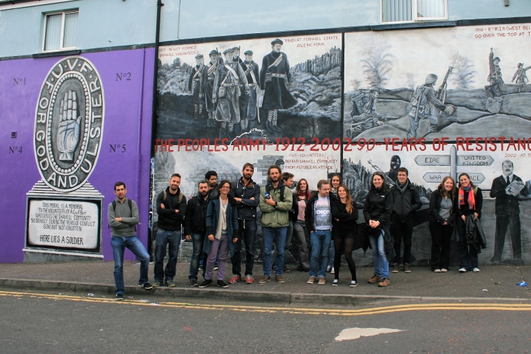 Belfast: 2.5-Hour Street Murals Tour in Spanish