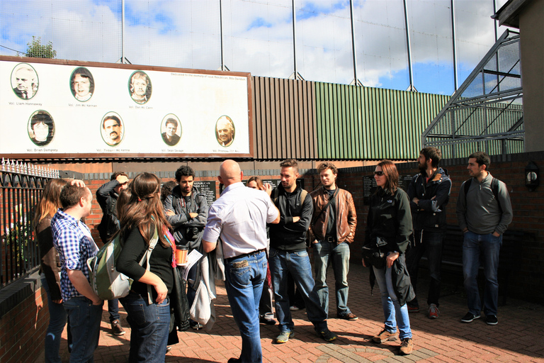 Belfast: 2,5 uur durende straatmuurschilderingentour in het Spaans