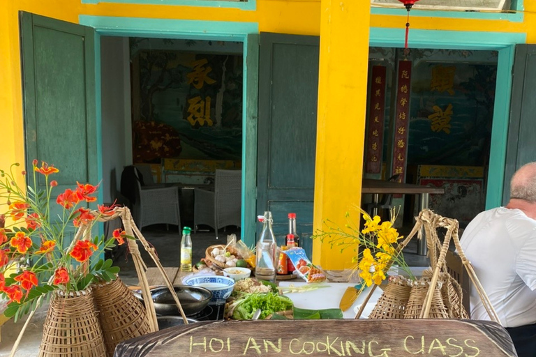 Hoi An Cooking Class with Organic Farm & Local Market