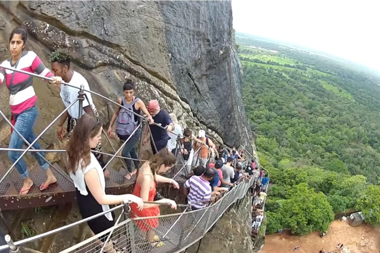 Sigiriya: tour guiado a pie por la fortaleza de roca