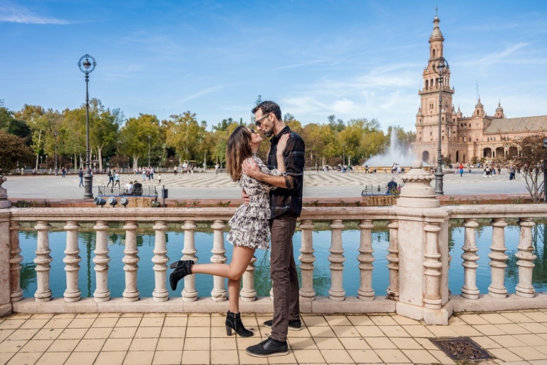 Sevilla: Professionelles Fotoshooting auf der Plaza de España30-40 Bilder Fotoshooting an 2 Standorten