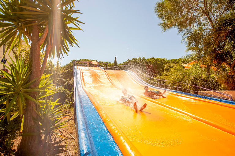 Barcelona: Illa Fantasia Water Park Day Ticket