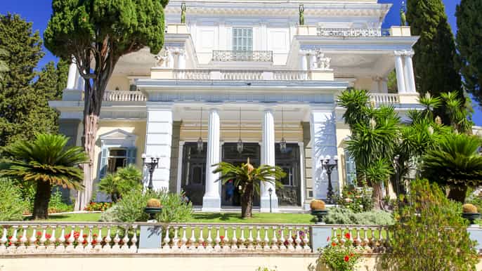 tour privado del achilleion kanoni y la ciudad de corfú