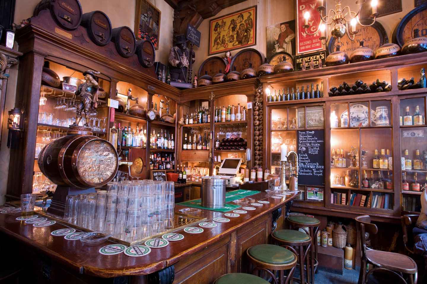 Amsterdam: Exclusive Red Light District Tour and Drink - Amsterdam: Exclusive Red Light District Tour and Drink