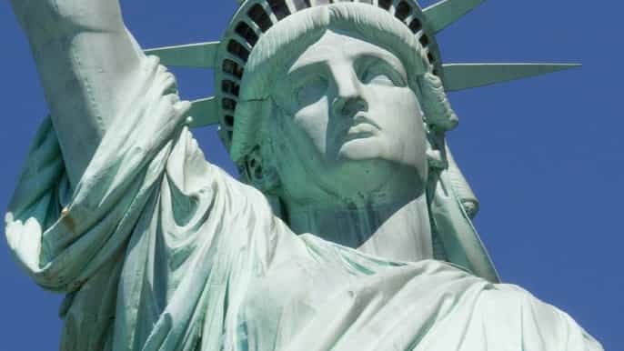 nueva york tour de la estatua de la libertad y ellis island en español