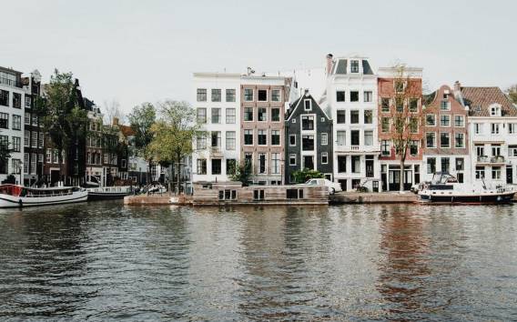 Amsterdam: Rundgang durch die architektonischen Höhepunkte