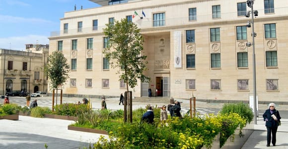 Reggio Calabria: Stadtrundfahrt und Besuch des Museums der Bronzebrunnen von Riace mit Verkostung