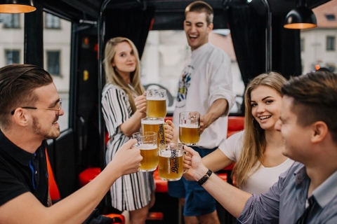 Prague: transfert de l'aéroport bière Party Bus avec bière illimitée