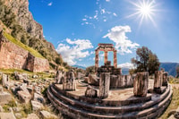 Delphi Guided Walking Tour and Admission Ticket - Housity
