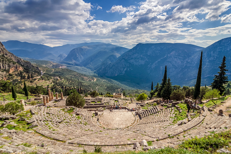 Delphi Guided Walking Tour and Admission Ticket Ticket and Tour in the Delphi Archaeological Site Only