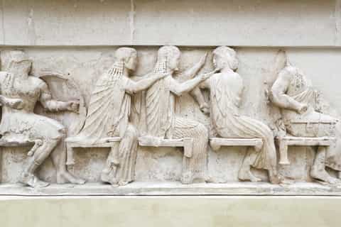 Delphi Guided Walking Tour and Admission Ticket