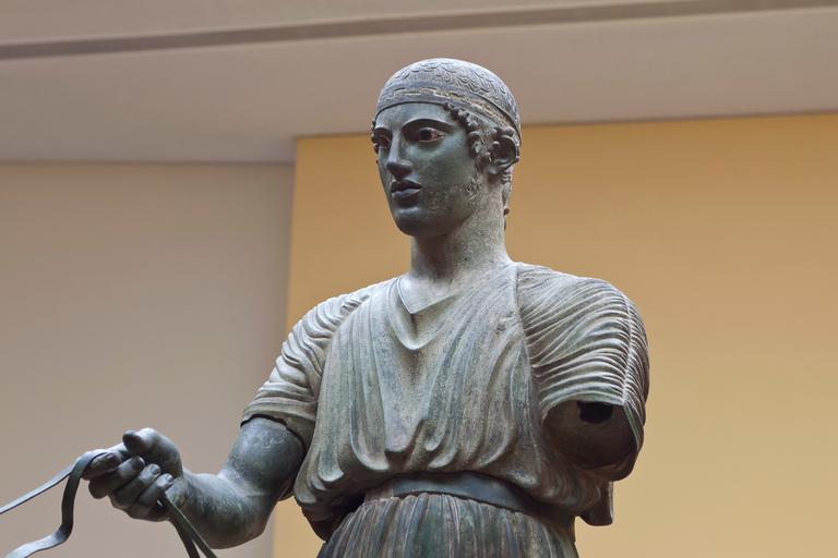 Delphi Guided Walking Tour and Admission Ticket Ticket and Tour in the Delphi Archaeological Site Only