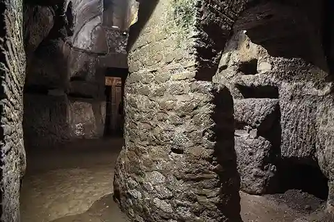 Rome: Private Underground Rome and Catacombs Tour