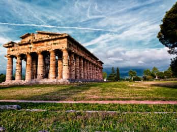 Paestum: Temples and Museum Tour with Archaeologist Guide