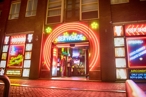 Amsterdam: Exklusive Tour durchs Rotlichtviertel & Getränk