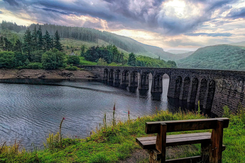 Przewodnik turystyczny online po Cardiff, Brecon Beacons i Snowdonii