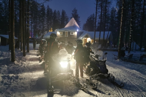 Rovaniemi: Aurora Borealis Snowmobile Safari with Campfire