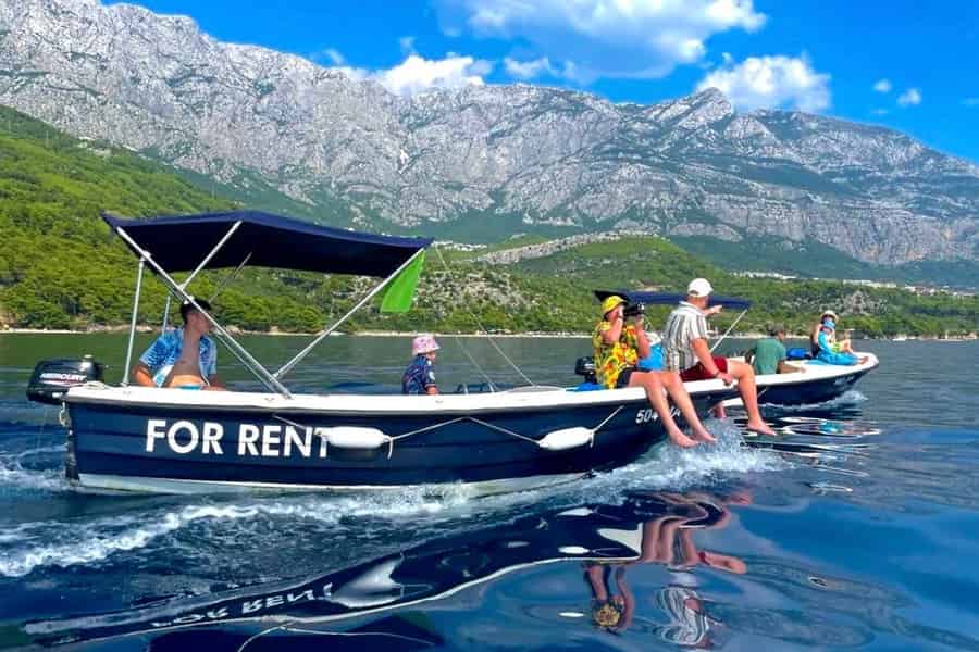 Makarska Riviera: Mietboot zum Selberfahren – Treibstoff inklusive. Foto: GetYourGuide Makarska Riviera: Mietboot zum Selberfahren – Treibstoff inklusive. Foto: GetYourGuide