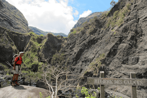 Mafate: Weekly 4x4 Ride and Public Hike in French