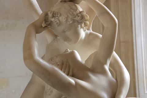 Paris: 2-Hour Small Group Louvre Highlights Tour