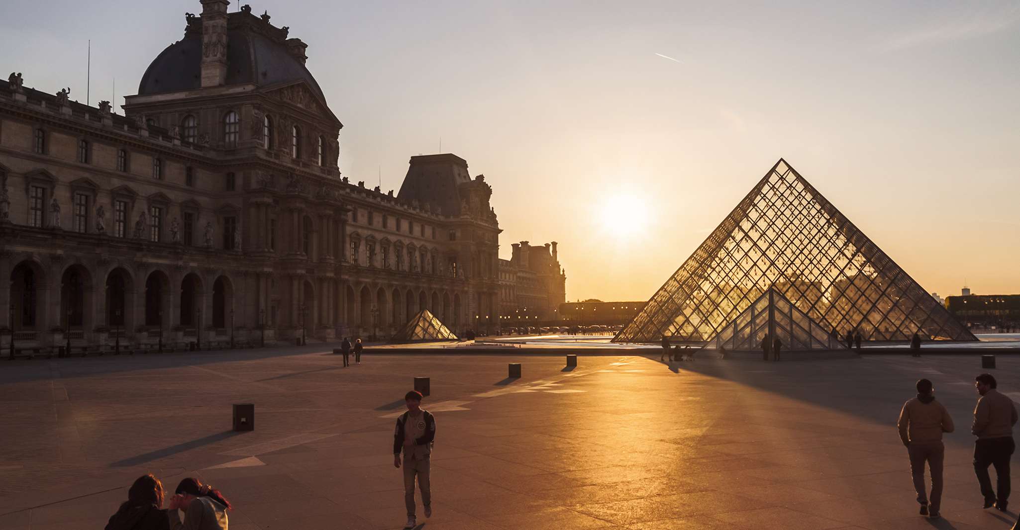 Paris: Skip-the-Line Louvre Highlights Tour with Mona Lisa