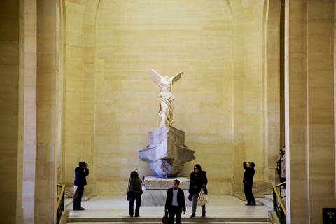 Paryż: Louvre Highlights Tour bez kolejki z Moną Lisą