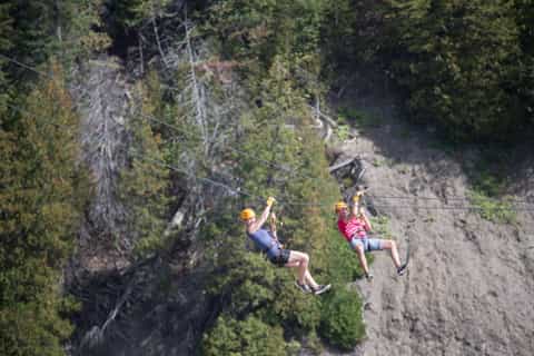 québec double tyrolienne au dessus de la chute montmorency
