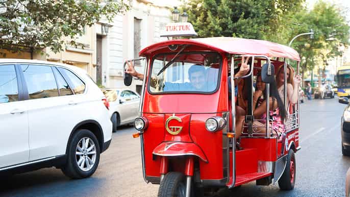 athens guided city tuktuk tour