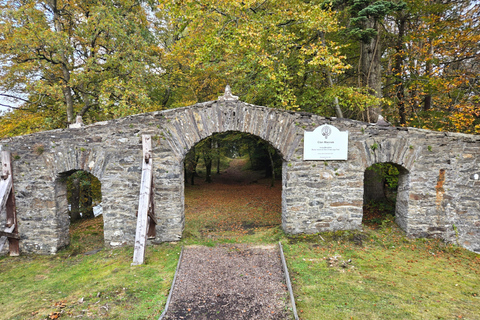Greenock: Stirling Castle, Kelpies, & Luss Day Trip
