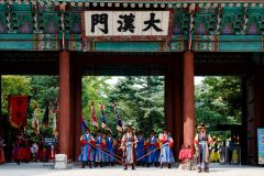 Seul: excursão a pé noturna pelo Palácio Deoksugung