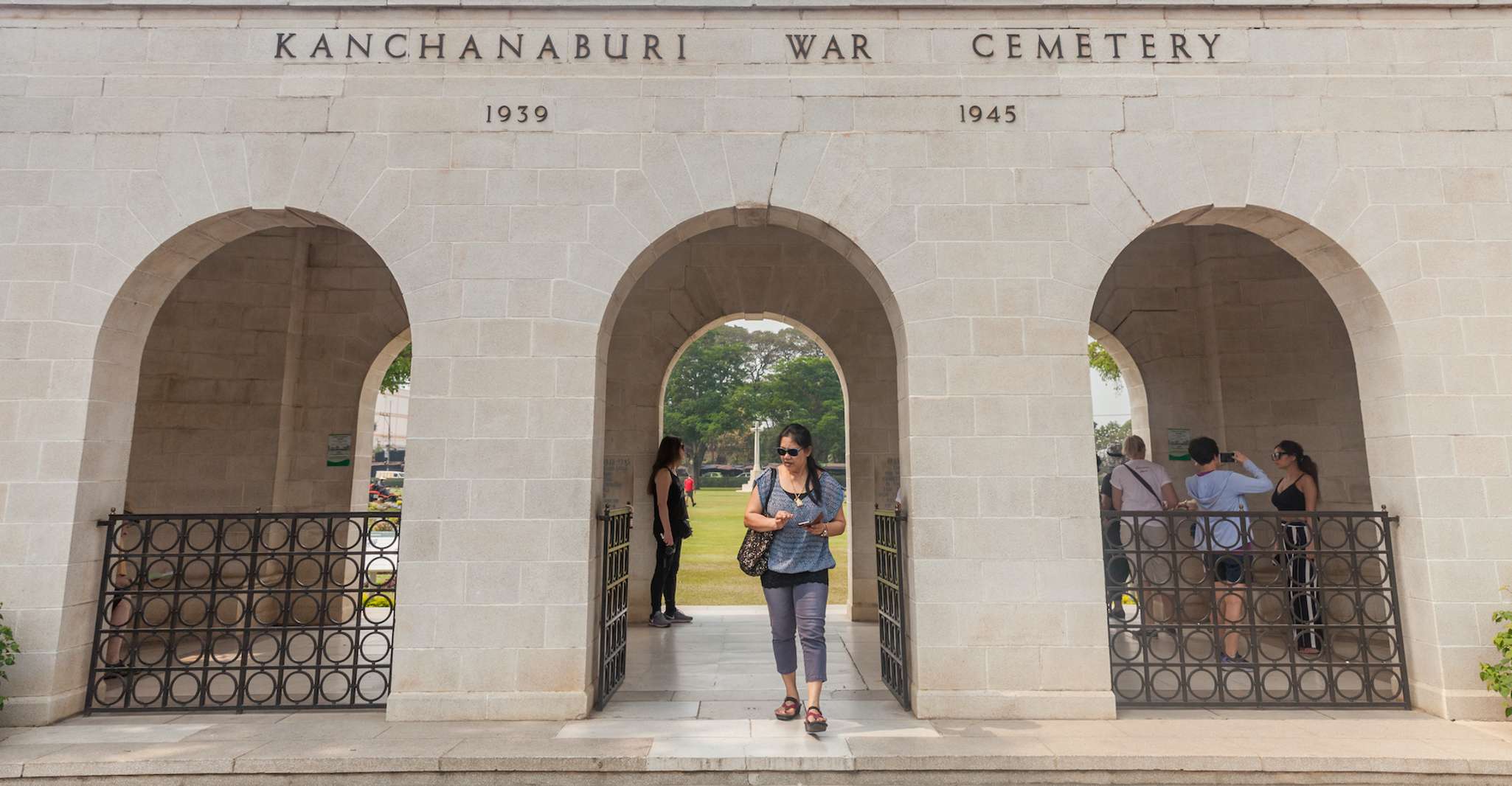 De Bangkok, Location de voiture privée à la province de Kanchanaburi - Hizvo