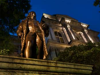 Boston: Historische After Dark Ghosts und Spirits Tour Boston: Historische After Dark Ghosts und Spirits Tour