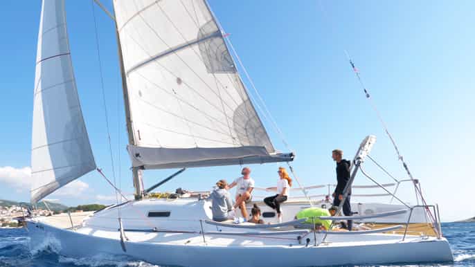 isole paklinski tour in barca a vela di unintera giornata