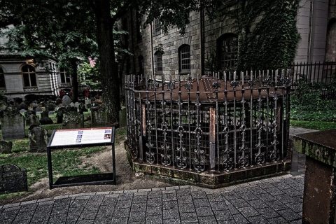 Boston: Historic After Dark Ghosts and Spirits Tour 1-Hour Tour
