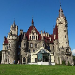 Wroclaw Castle in Moszna Private Guided Tour