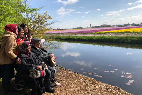 Amsterdam: Keukenhof Tulip Garden and Giethoorn Experience