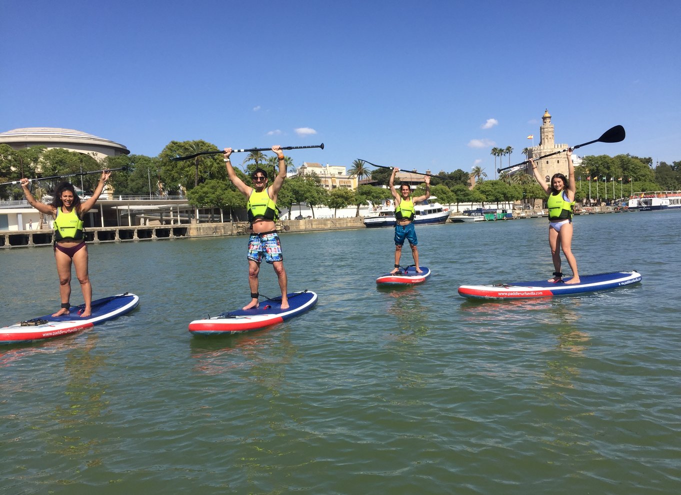 Sevilla: 1,5-timers standup-paddleboarding-tur i dagtimerne