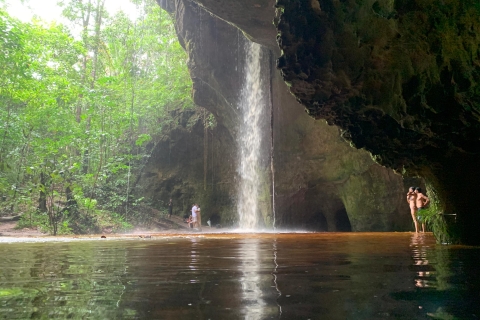 Manaus: Presidente Figueiredo grotten en watervallen TourPresidente Figueiredo grotten en watervallen Tour
