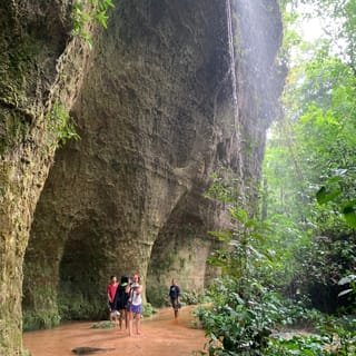 Manaus: Presidente Figueiredo Caves and Waterfalls Tour