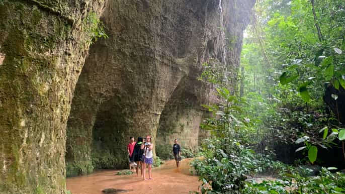 manaos tour de las cuevas y cascadas del presidente figueiredo